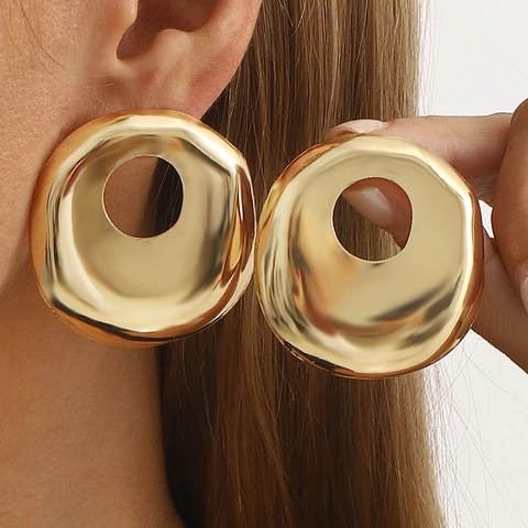 Vintage Irregular Hammered Metal Stud Earrings For Women Geometric Hollow Sun Shape Gold Silver Electroplated Jewelry Earrings