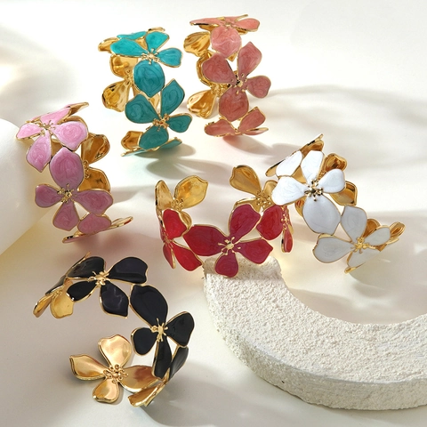 Elegant Stainless Steel Flower Cuff Bangle For Women Colorful Enamel Floral Open Bracelet Gold Plated Fashion Jewelry