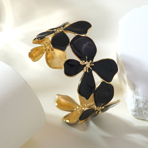 Elegant Stainless Steel Flower Cuff Bangle For Women Colorful Enamel Floral Open Bracelet Gold Plated Fashion Jewelry