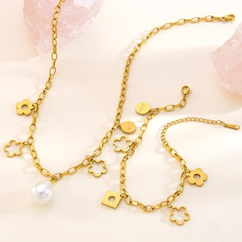 Stainless Steel Flower Artificial Pearl Necklace And Bracelet Jewelry For Women 18K Gold Plated Paperclip Chain Lucky Charm Accessories