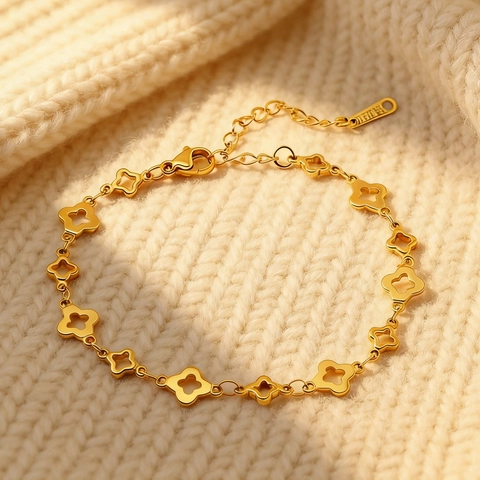 Vintage Stainless Steel 18K Gold Plated Cutout Four Leaf Clover Bracelet For Women Geometric Flower Link Chain Jewelry