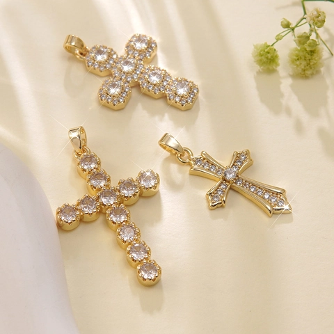 Stainless Steel Cross Pendant Necklace For Women Elegant Zirconia Inlaid Religious Fashion Jewelry Communion Gift Gold Silver