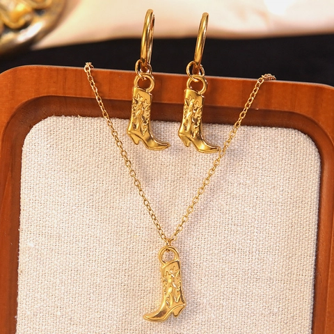 Vintage 304 Stainless Steel Western Cowboy Boot Necklace And Earrings Jewelry With Floral Relief Pattern Gold Jewelry For Women