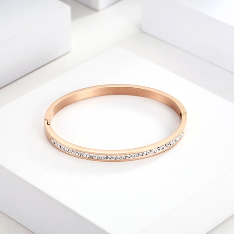 Bracelet Jonc en Acier Inoxydable Strass Pour Femmes Hommes Plaqué Or 18K Zirconium Bracelet Ouvert Cadeau Bijoux Couple