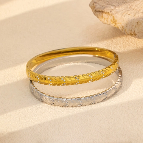 Jonc Minimaliste en Acier Inoxydable Losange pour Femmes Plaqué Or Argent Géométrique Incrusté de Strass Élégant
