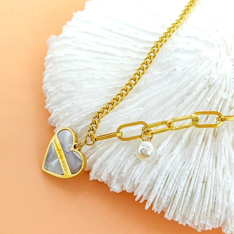 Bracelet Asymétrique en Acier Inoxydable pour Femme Plaqué Or Coeur Pendentif en Nacre Künstliche Perle Unique Chaîne Ajustable Bijoux