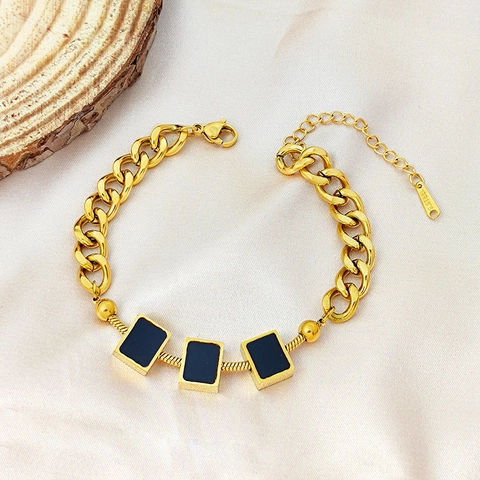 Bracelet en Acier Titane Coquille Mode pour Femmes Niche Européenne Simple Carré Étoile Géométrique Bracelet de Chaîne à Maillons Or Bijoux Rétro