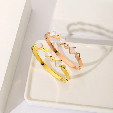 Bracelet Jonc Géométrique en Nacre et Acier au Titane pour Femme Plaqué Or 18K Incrusté de Zircone Bijoux de Mode Minimaliste