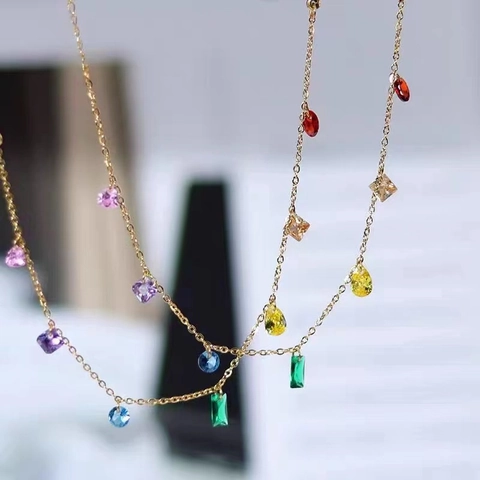 Minimalistischer Regenbogen Strass Titanstahl Anhänger Halskette Armband Fußkettchen Set Für Damen Gold Geometrischer Schmuck