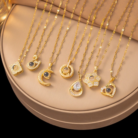 Stainless Steel Projection Necklace For Women 100 Languages I Love You Gold Plated Moon Heart Pendant Zircon Clavicle Chain