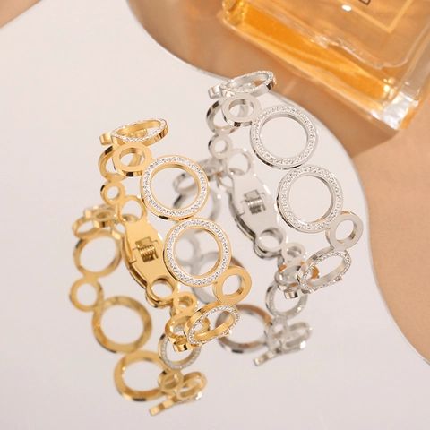 Mode Edelstahl Hohle Kreise Armreif Für Damen Gold Silber Plattiert Zirkonia Eingelegt Geometrisches Rundes Armband