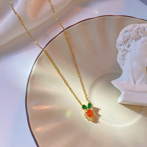 Korean Style Cute Carrot Pendant Necklace Titanium Steel Zirconia Inlaid Orange Green Vegetable Dainty Clavicle Chain Jewelry Women Gift