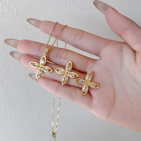 Korean Fashion Titanium Steel Copper Rhombus Flower Necklace Earrings Set Elegant Rhinestone Jewelry Set For Women