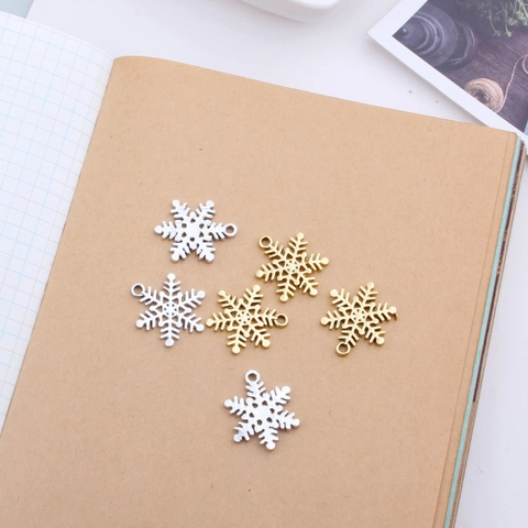 Matte Gold Silber Legierung Schneeflocke Anhänger Für DIY Schmuckherstellung Winter Weihnachten Charm Für Armband Kette Ohrringe Damen