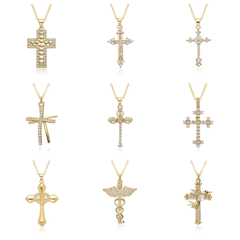 Collier Pendentif Croix en Cuivre Plaqué Or pour Femmes Élégant Strass Incrusté Coeur Colombe Symbole Médical Bijoux Religieux Cadeau