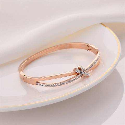 Elegant Titanium Steel Knot Bangle With Zirconia Inlay Cross Layered Open Cuff Bracelet For Women Fashion Jewelry