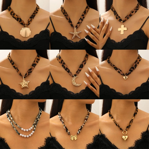 Collier Ras Du Cou Vintage En Ruban Imprimé Léopard Pour Femmes Pendentifs En Alliage De Zinc Or Cœur Lune Étoile Croix Coquillage Bijoux Bohème