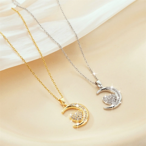 Elegant Moon Heart Pendant Necklace Gold Plated Copper Zirconia Titanium Steel Chain Jewelry Women Luxury Necklaces