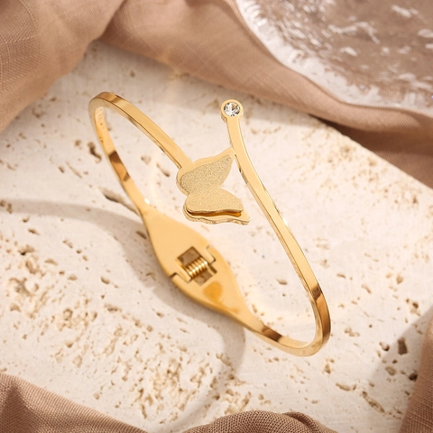 Elegant Stainless Steel Frosted Butterfly Open Bracelet For Women Rose Gold Plated Zircon Simple Adjustable Hinge Bangle