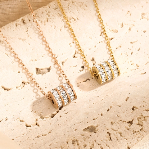 Collana Con Pendente a Cilindro in Acciaio al Titanio Con Zirconia Strass Minimalista Oro Rosa Gioielli Donna