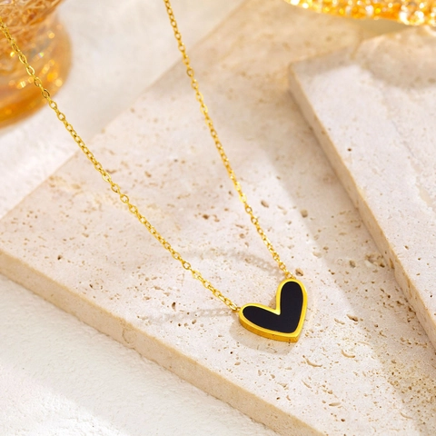 Titanium Steel Heart Shell Pendant Necklace And Stud Earrings For Women 18K Gold Plated Mother Of Artificial Pearl Clavicle Chain Jewelry