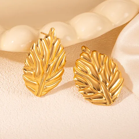 French Elegant 18K Gold Plated Titanium Steel Earrings For Women Elegant Butterfly Leaf Floral Shell Stud Earrings Minimalist Fashion Jewelry