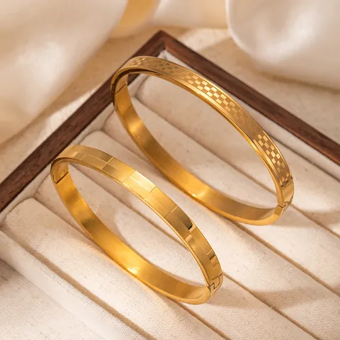 Brazalete Vintage de Acero Inoxidable Chapado en Oro para Mujer Patrón Geométrico de Cuadros y Rosa Joyería de Moda