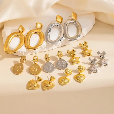 Boucles d'Oreilles Clous Nœud Papillon en Acier Inoxydable pour Femmes Luxe Léger Zirconia Strass Bijoux Géométriques Accessoire