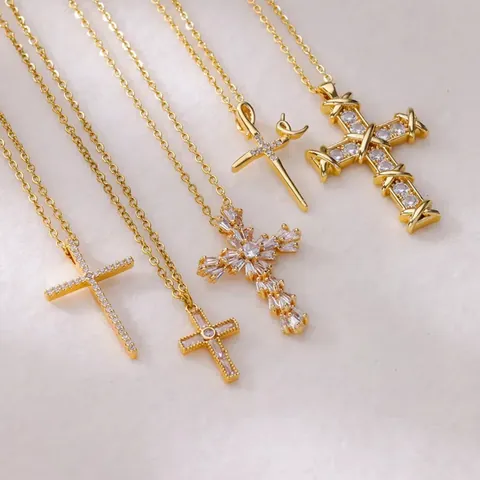 Modern Luxury Copper Zirconia Cross Pendant Necklace Micro Pave Gold Silver Plated Religious Faith Jewelry For Women Party Gift