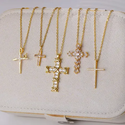 Modern Luxury Copper Zirconia Cross Pendant Necklace Micro Pave Gold Silver Plated Religious Faith Jewelry For Women Party Gift