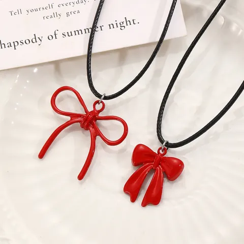 Collar con Colgante de Lazo Rojo para Mujer Cordón de Cuero Negro Collar de Cuentas de Aleación con Perla Artificial de Gota de Agua