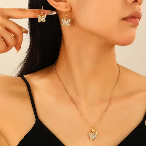 Colección Joyería Elegante Aleación Strass Mariposa Estrella Flor Collar Pendientes Pulsera para Mujeres Accesorios