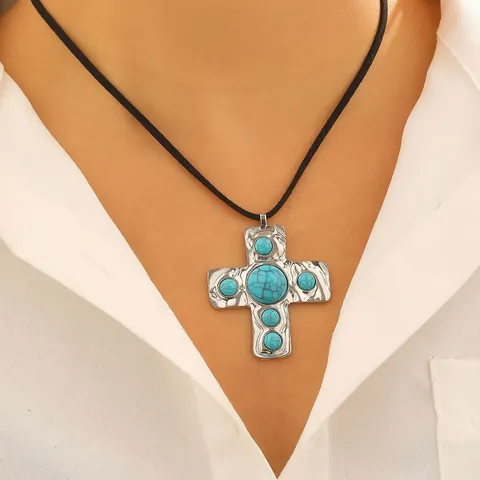 Western Cowboy Bull Head Skull Cross Pendant Necklace Retro Ethnic Bohemian Alloy Artificial Turquoise Cord Necklace For Women Jewelry
