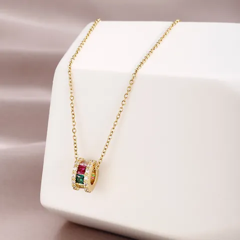 Roestvrijstalen Cilinder Hanger Halsketting Met Kleurrijke Zirkonia Licht Luxe Vergulde Taille Ketting Voor Vrouwen