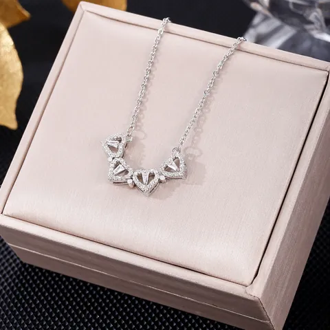 Stainless Steel Clover Heart Pendant Necklace Copper Zirconia Magnetic Versatile Chain For Women Elegant Fashion Jewelry Gift