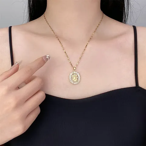 Jungfrau Maria Anhänger Halskette Bunter Zirkonia Edelstahlkette Kupfer Religiöse Sonnenstrahl Vergoldet Damen Schmuck