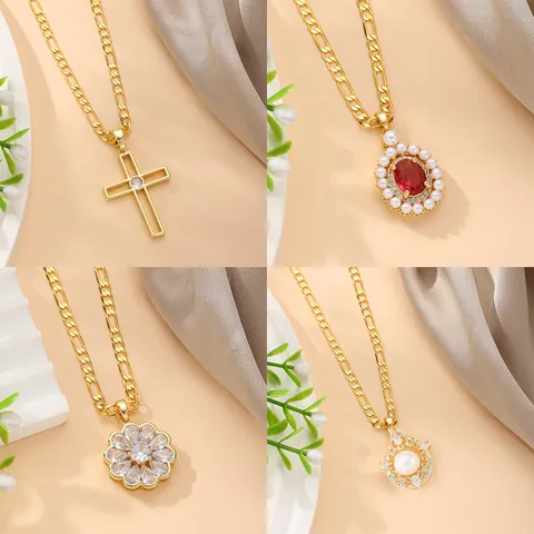 Collar de Acero Inoxidable Dorado para Mujer Moda Aleación Zirconia Corazón Mariposa Estrella Luna Mal de Ojo Colgante Joyería Regalo