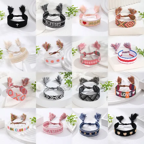 Pulsera de la Amistad Tejida Bohemia Letras Bordadas Corazón Estrella Remache Borla Pulsera de Tela Ajustable Joyería Regalo