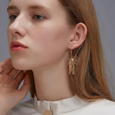 Orecchini a Pendente Cicala in Lega Vintage Set di Anelli e Spille Insetto Creativo per Donna Gioielli di Moda Accessorio