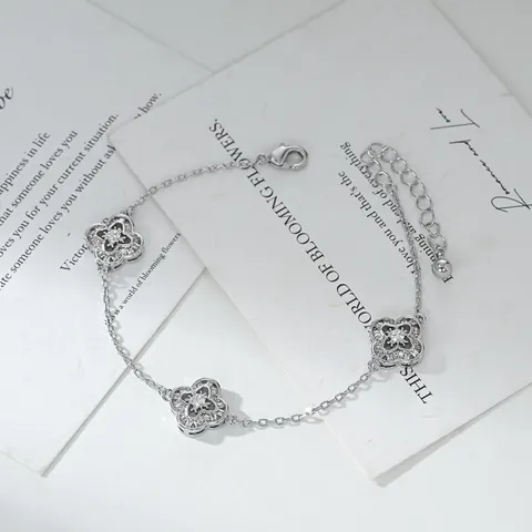 Lussuoso Braccialetto in Rame a Quadrifoglio per Donna con Zirconia Placcato Oro Argento Catena Regolabile Gioielli di Moda
