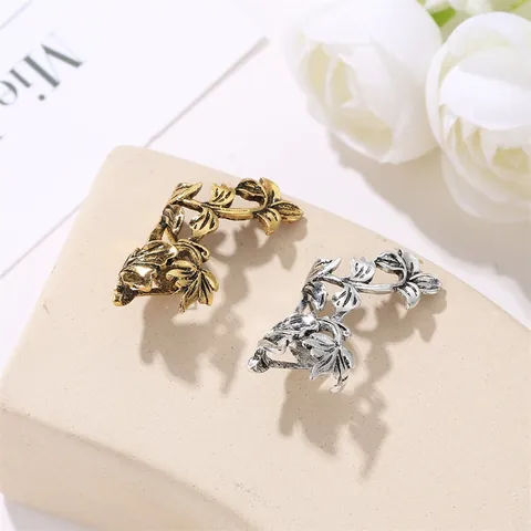 Vintage Alloy Leaf Shape Ear Cuff Non Pierced Clip On Earrings For Women Men Retro Branch Design Jewelry Fashion Gift
