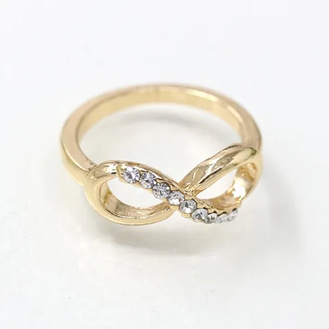 Luxury Infinity Symbol Rhinestone Alloy Ring For Women Gold Rose Gold Silver Tone Elegant Fashion Finger Jewelry Accessory