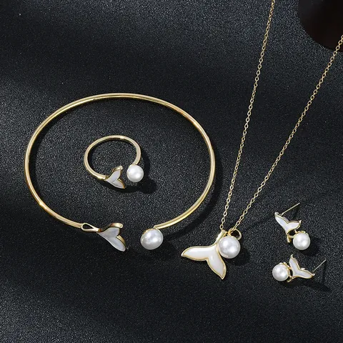 Elegante Set di Gioielli Coda di Pesce Sirena Rame Placcato Oro Argento Zirconia Perla Artificial Conchiglia Collana Orecchini Anello Bracciale
