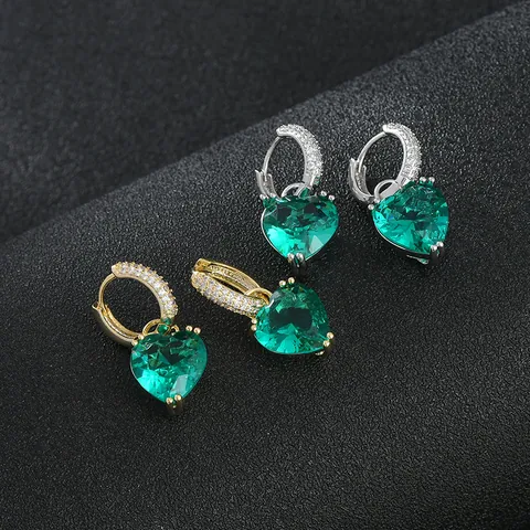 Eleganti Orecchini a Pendente a Cuore in Rame per Donna Minimalisti Placcati Oro Argento Gioielli con Zirconia Regalo per Uso Quotidiano