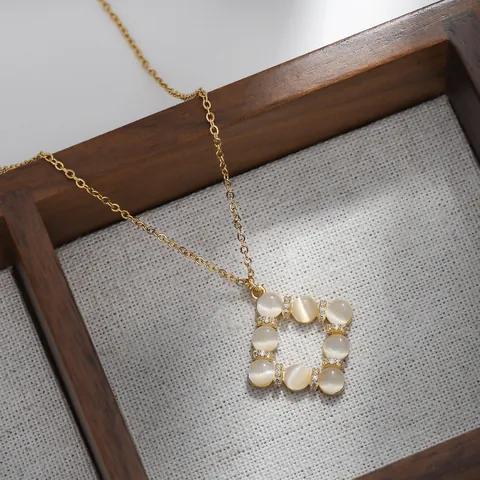 Copper Zirconia Cat's Eye Stone Square Pendant Necklace Real Gold Plated Niche Design Clavicle Chain For Women Elegant Fashion Jewelry