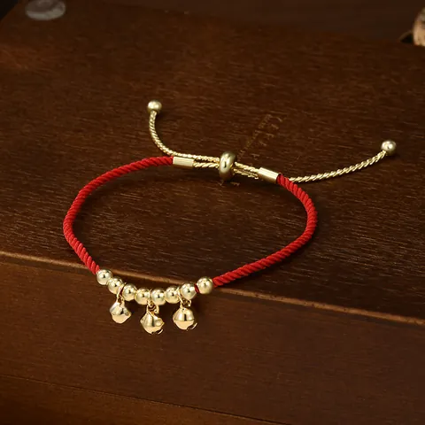 Bracciale in Corda Intrecciata Rossa in Rame Placcato Oro Con Campanelli Perline per Donna Ragazze Regolabile Gioielli Minimalisti