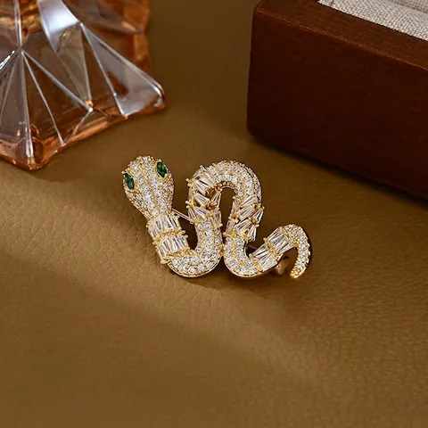 Luxury Snake Brooch For Women Gold Silver Plated Copper Cubic Zirconia Green Eye Animal Shape Brooch Pin Jewelry For Banquet Wedding Gift