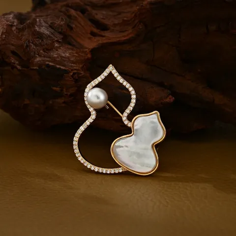 Spilla Vintage a Calebasse per Donna in Rame Placcato Oro Con Perla d'Acqua Dolce Madreperla Strass Gioielli in Stile Cinese