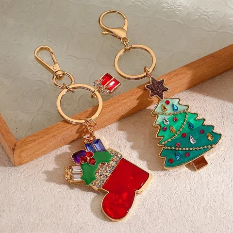 Porte-clés Sapin de Noël et Chaussette en Acétate Alliage Strass Bijou de Sac Cadeau de Noël Festif pour Femme