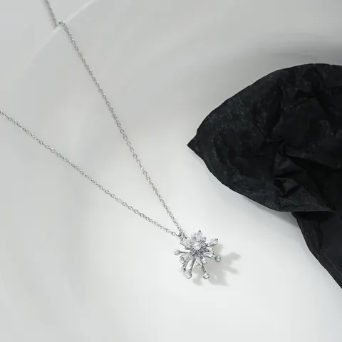 Collier Pendentif Flocon De Neige Élégant Pour Femme Cuivre Plaqué Or Véritable Avec Zircon Et Künstliche Perle Synthétique Bijoux